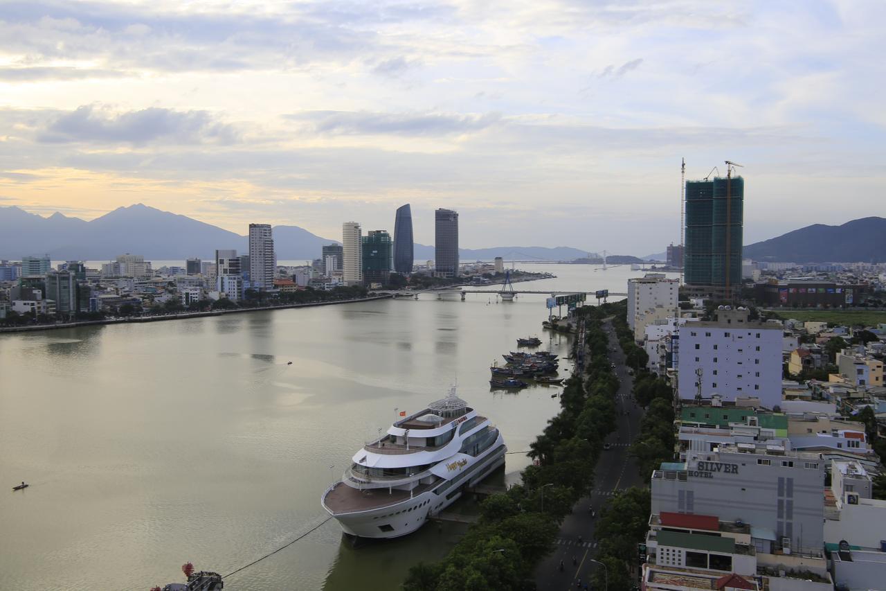 Trang Ngan Hotel By Thg Da Nang Esterno foto